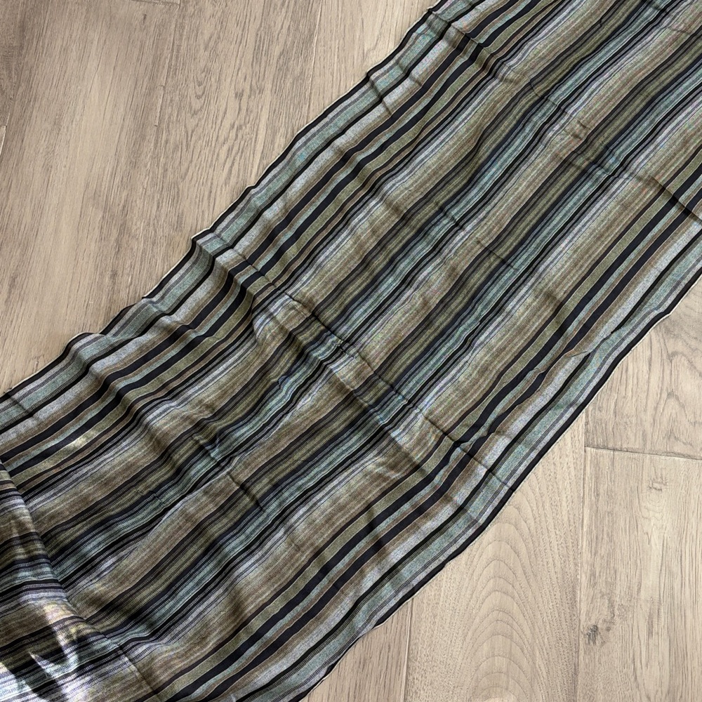 NWT Striped Fringe Scarf - Picture 5 of 6